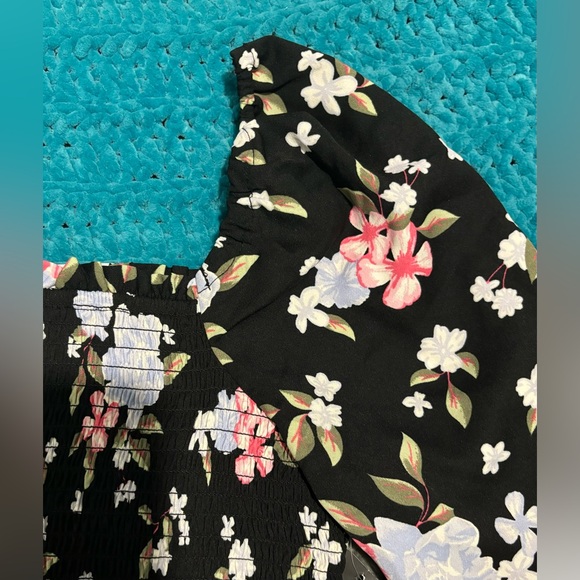 NWT | Ardene Floral Top - Picture 7 of 7